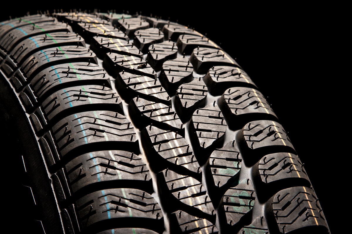 tire-close-up-lp3vqzf.jpg